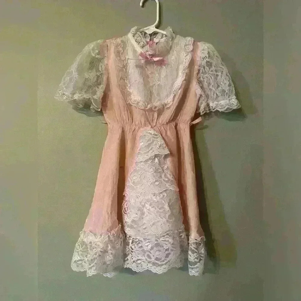 Vintage Club 40 Brand Dress Size 5T With Flaws As Pictured.